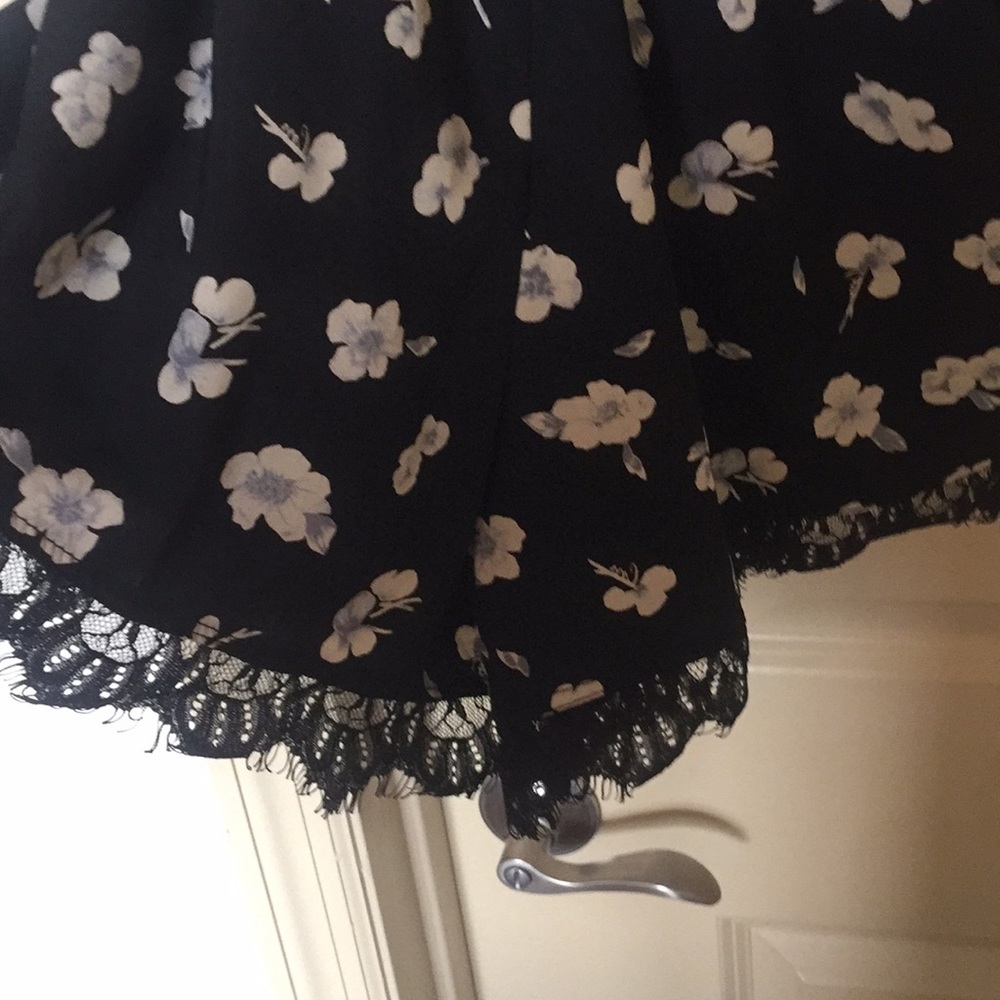 Romper - Picture 2 of 3